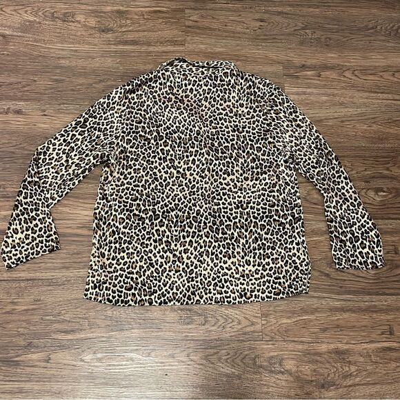 Frederick’s Of Hollywood Long Sleeve Leopard Print Button Down Pajama Top Tan S - Picture 9 of 9
